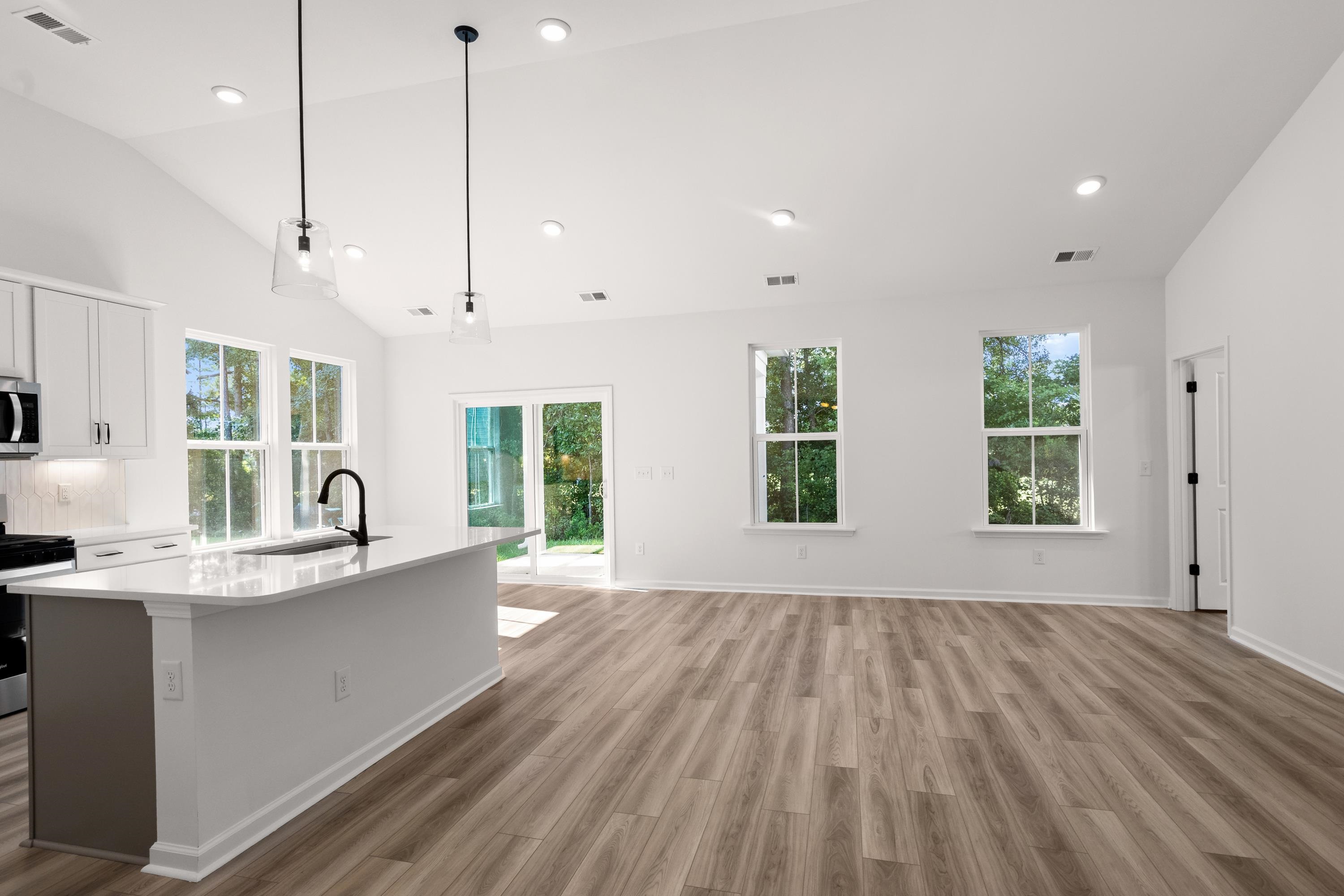 809 Sun Colony Boulevard Longs, SC 29568 - Photo 8 of 33