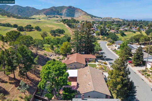 $968,000 | 152 Regency Drive, Clayton, CA 94517