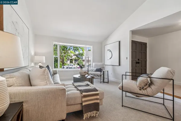 $968,000 | 152 Regency Drive, Clayton, CA 94517