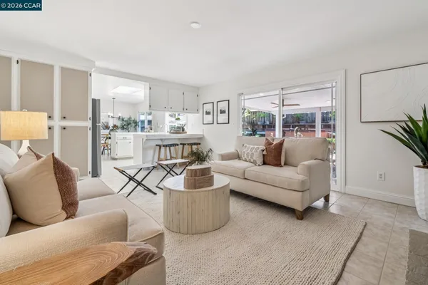 $968,000 | 152 Regency Drive, Clayton, CA 94517