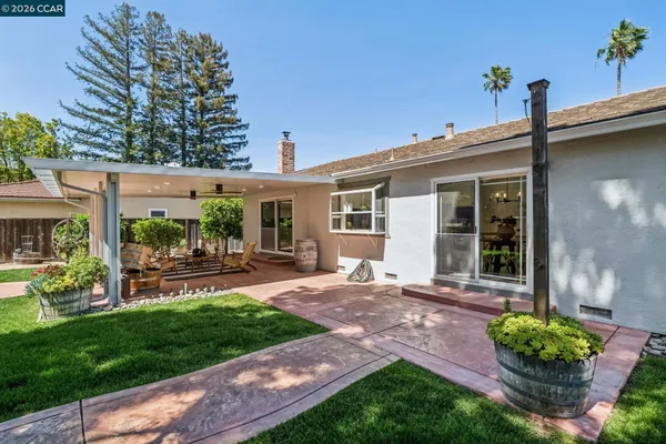 $968,000 | 152 Regency Drive, Clayton, CA 94517