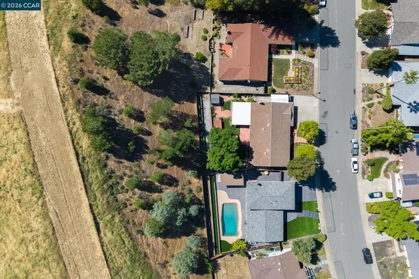$968,000 | 152 Regency Drive, Clayton, CA 94517