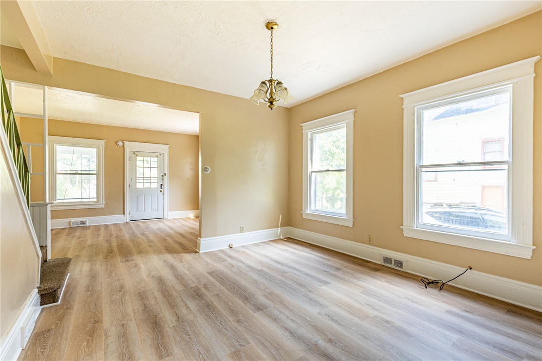 1375 North Clinton Avenue Rochester, NY 14621 - Photo 11 of 50