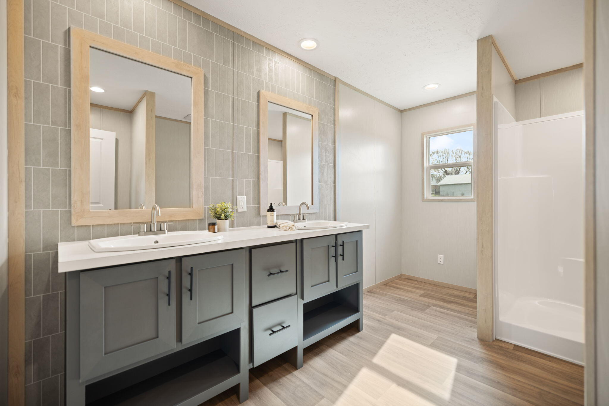 906 Denney Road Albany, KY 42602 - Photo 44 of 81 Bathroom