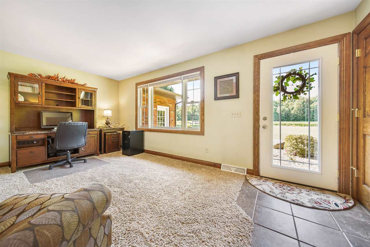 12161 Rathbun Road Birch Run, MI 48415 - Photo 9 of 56