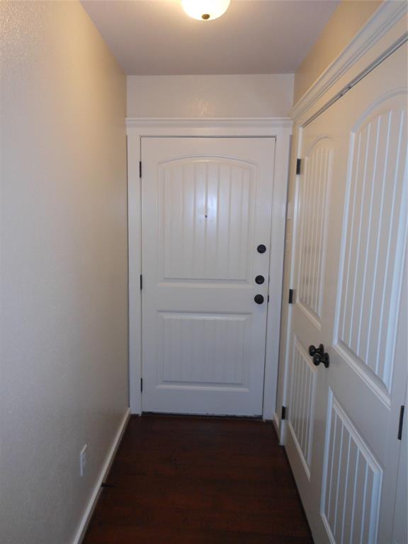 206 Highway 342, Unit K Red Oak, TX 75154 - Photo 5 of 14 a view of a hallway