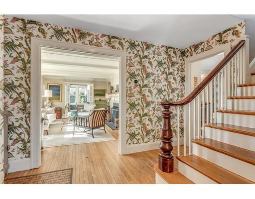 8 Hewitt Street Marblehead, MA 01945 - Photo 10 of 33 Gallery Image 10