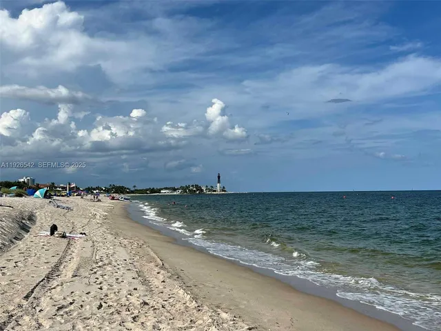 $1,800 | 3257 Northeast 13th Street, Unit 302, Pompano Beach, FL 33062