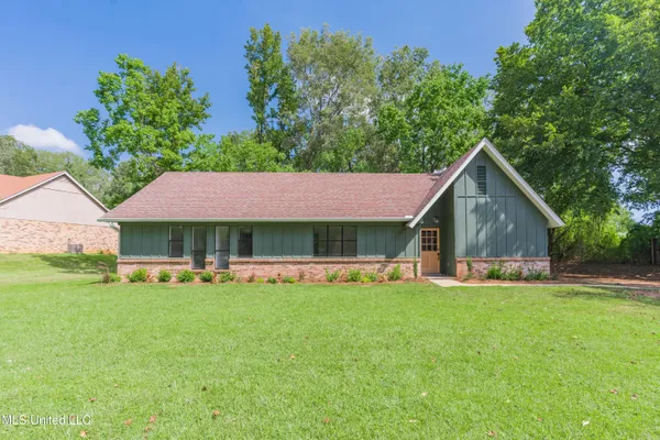 $264,900 | 110 Casa Grande Drive, Clinton, MS 39056