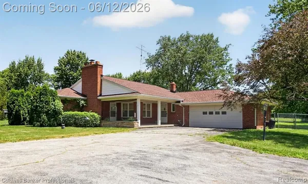 $250,000 | 8245 Fenton Road, Grand Blanc, MI 48439