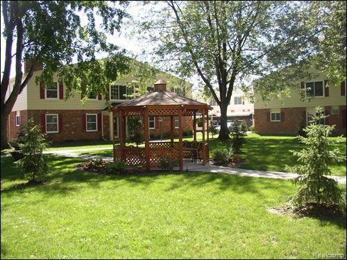 755 West Maple Road, Unit 755 Clawson, MI 48017 - Photo 8 of 12