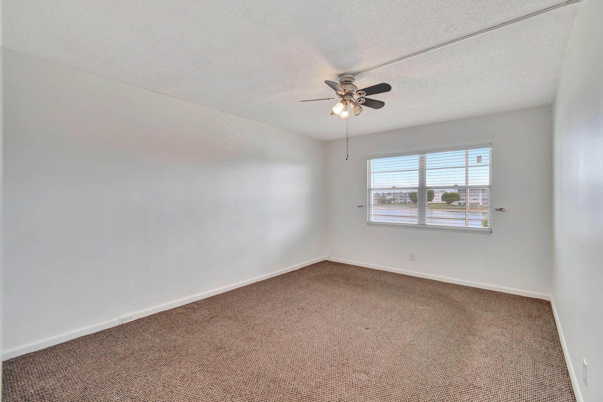 2006 Exeter Boca Raton, FL 33434 - Photo 13 of 83 22-web-or-mls-DSC_9314