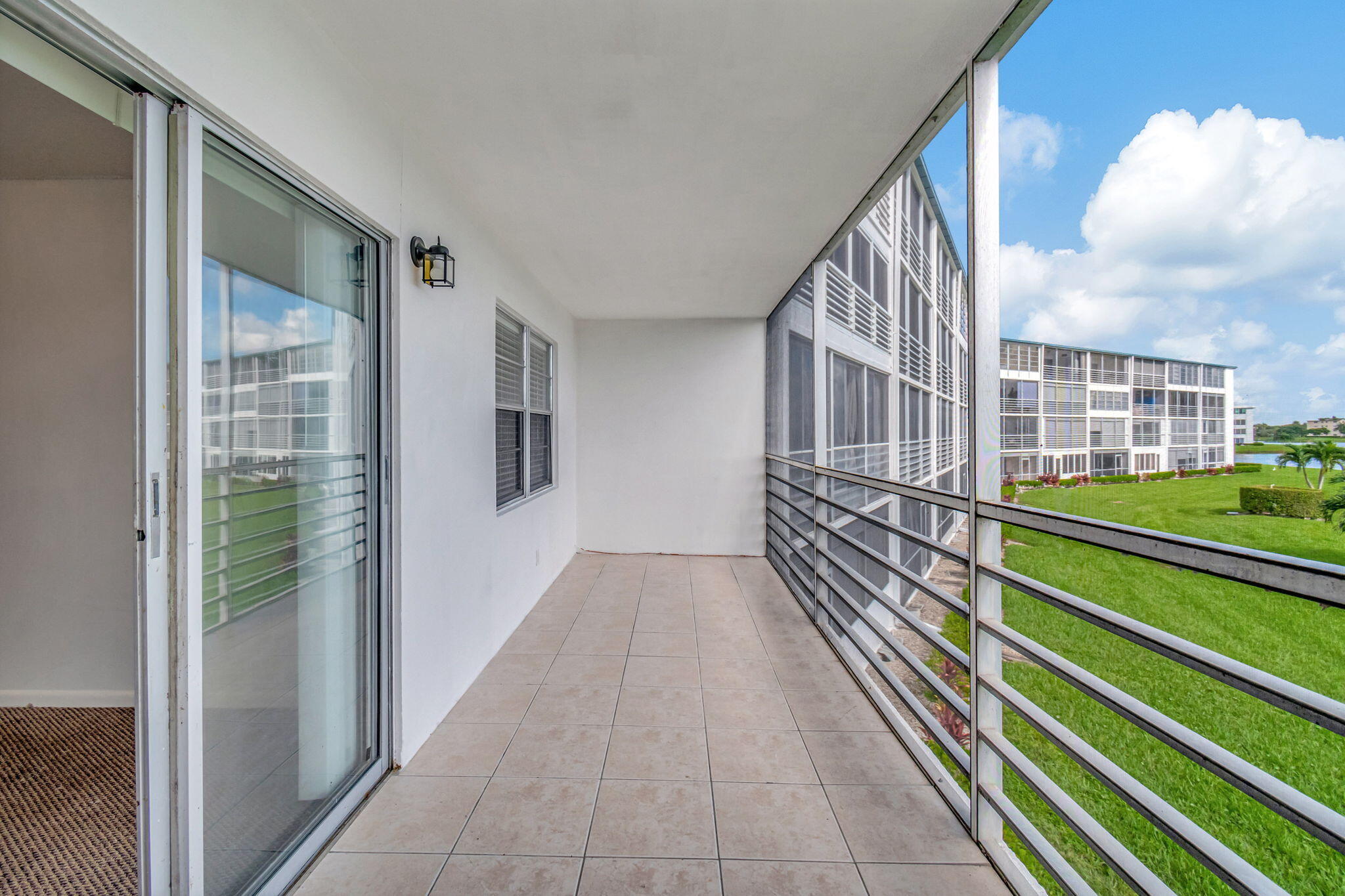 2006 Exeter Boca Raton, FL 33434 - Photo 27 of 83 36-web-or-mls-DSC_9424