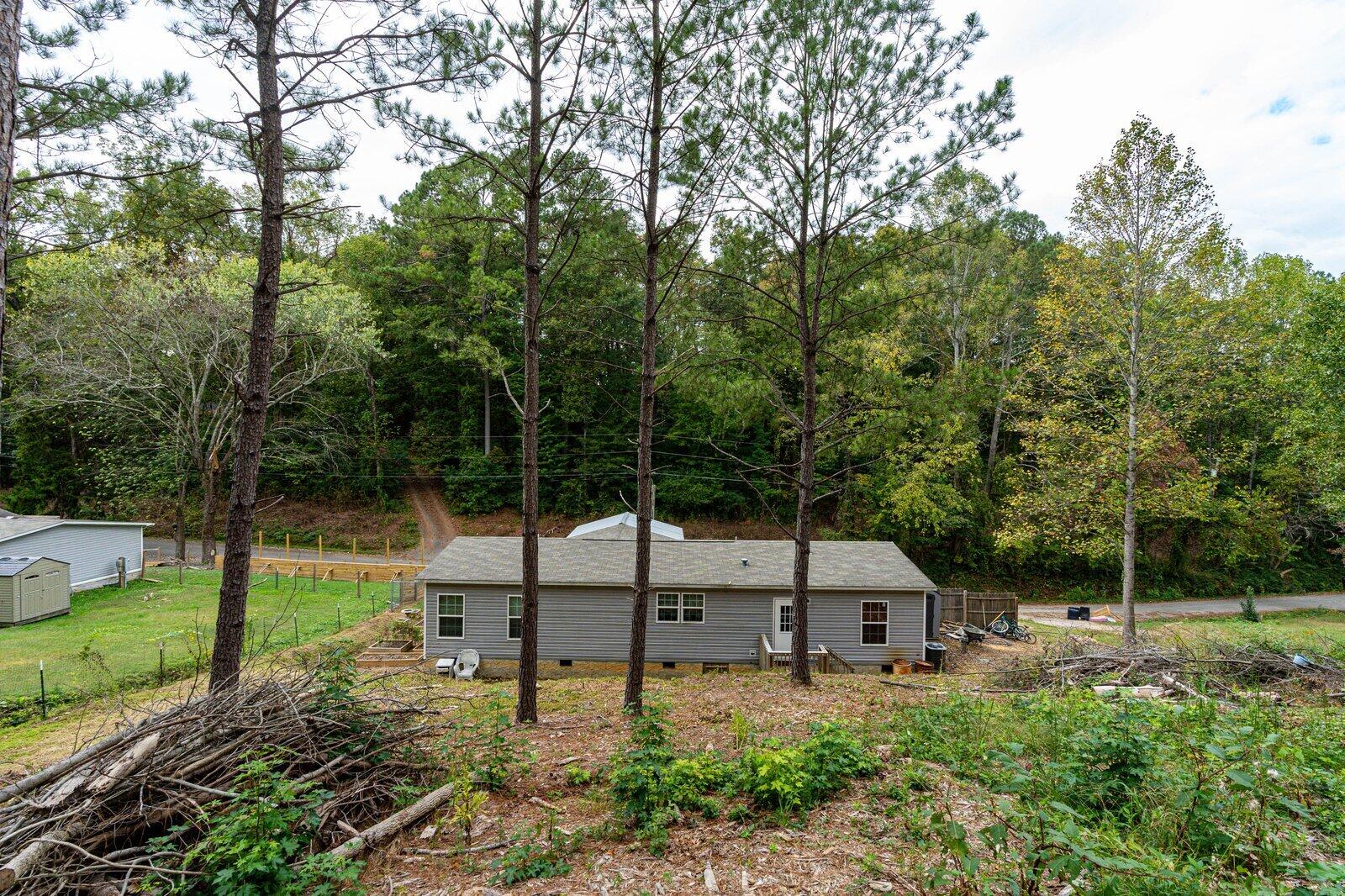 609 Clift Road Soddy Daisy, TN 37379 - Photo 24 of 24 609 Clift Rd-33
