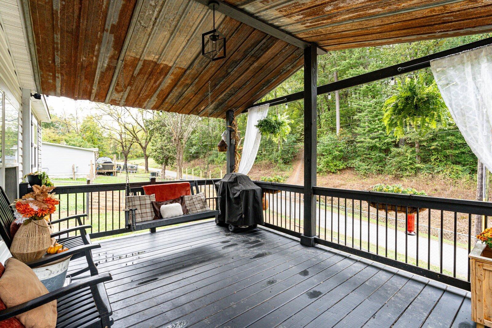 609 Clift Road Soddy Daisy, TN 37379 - Photo 4 of 24 609 Clift Rd-5