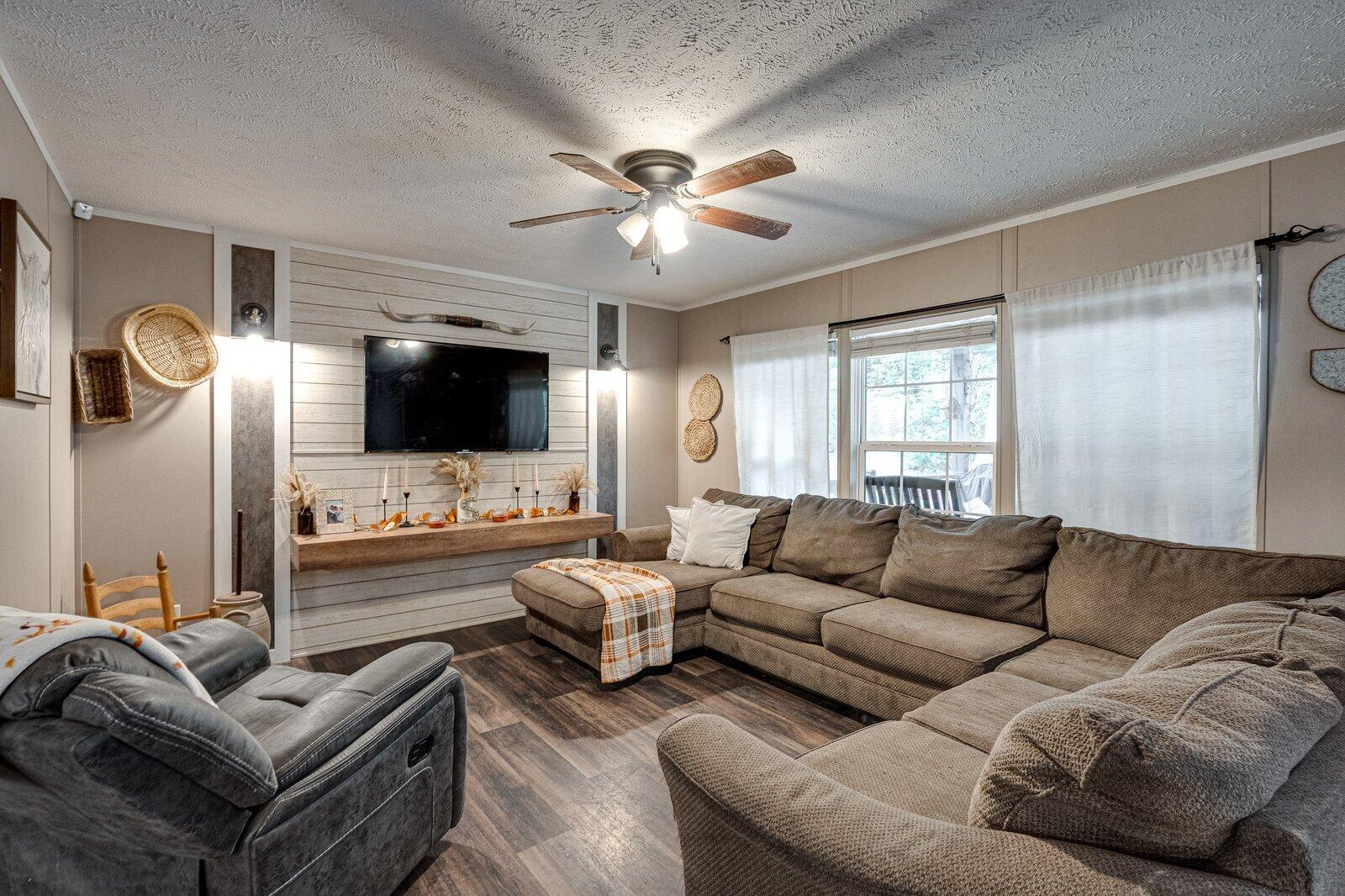 609 Clift Road Soddy Daisy, TN 37379 - Photo 5 of 24 609 Clift Rd-7