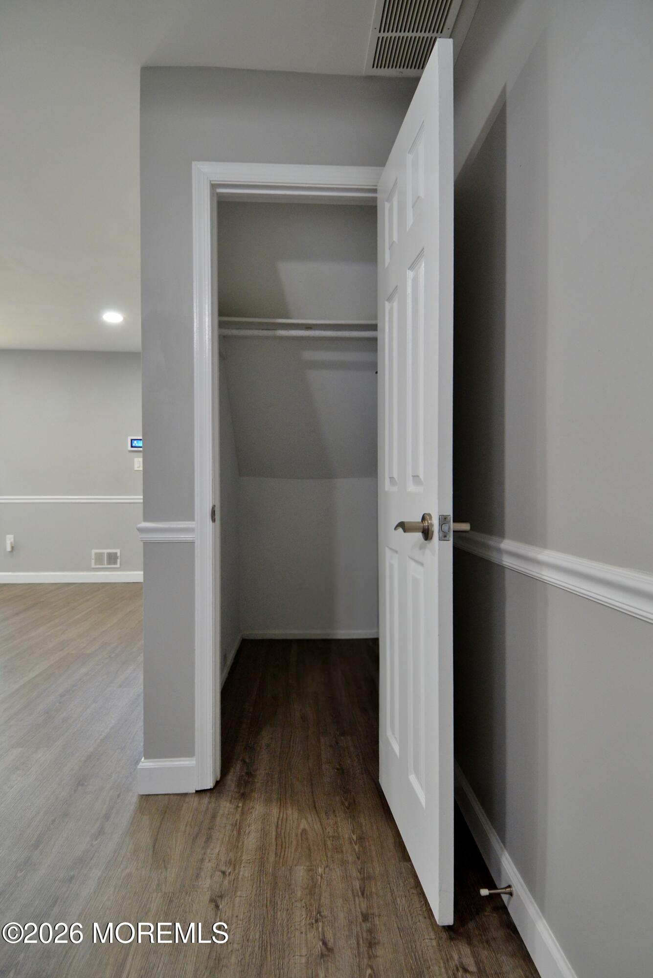 8 Colonial Court Jackson, NJ 08527 - Photo 11 of 47 9