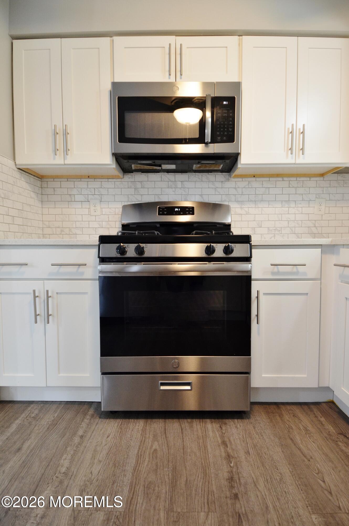 8 Colonial Court Jackson, NJ 08527 - Photo 13 of 47 11