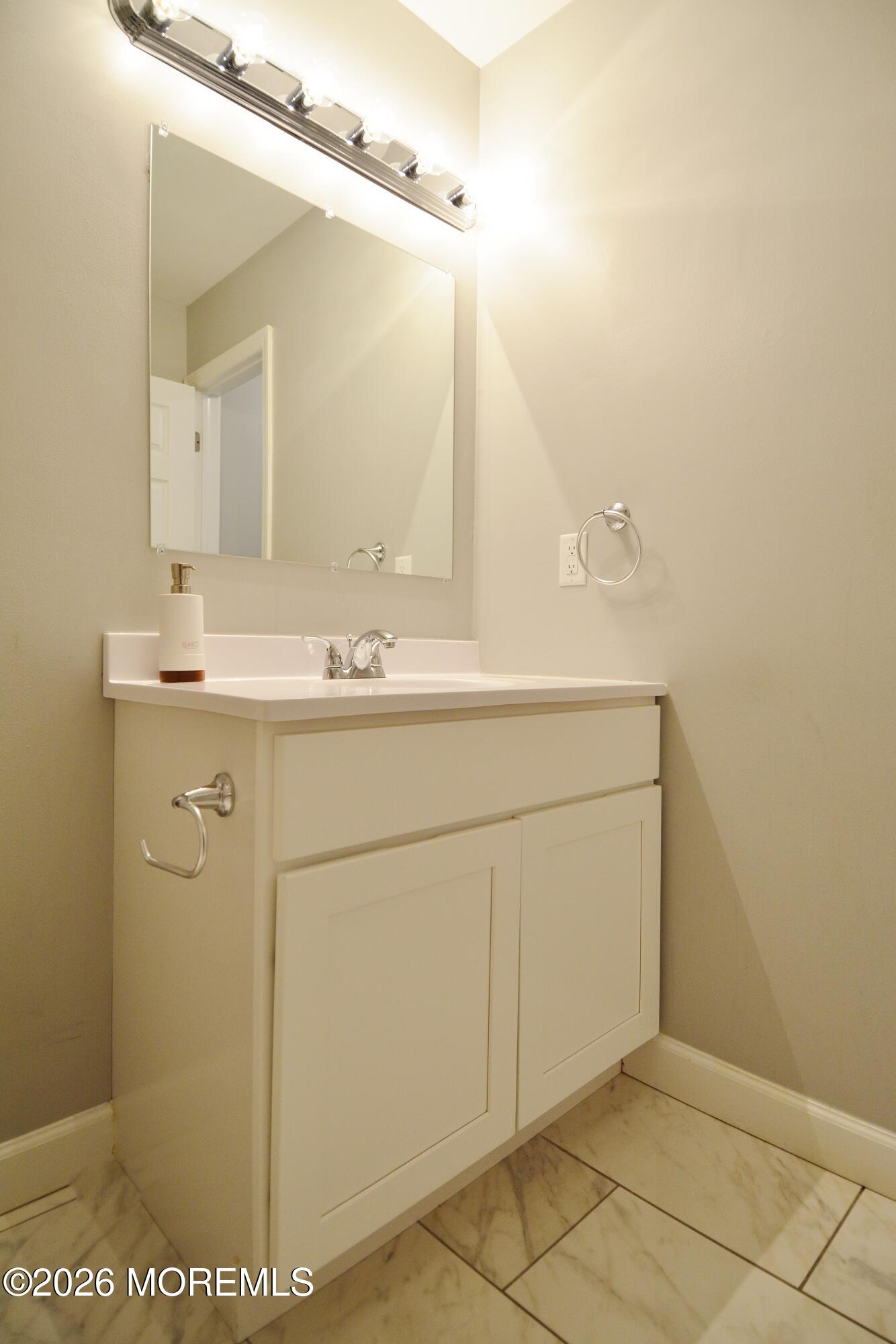 8 Colonial Court Jackson, NJ 08527 - Photo 29 of 47 25