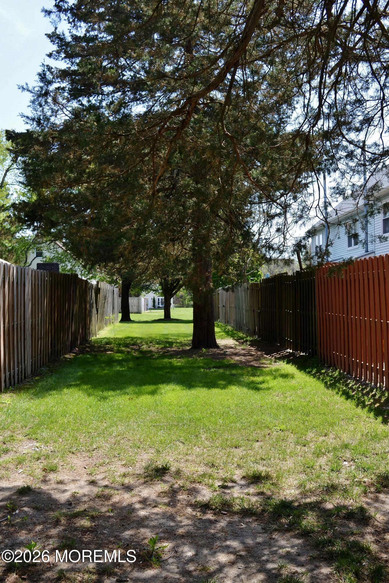 8 Colonial Court Jackson, NJ 08527 - Photo 4 of 47 4