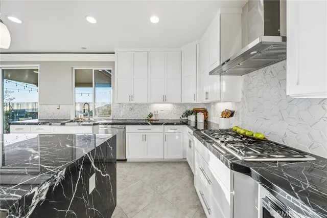 $2,199,000 | 914 Tucana Drive, San Marcos, CA 92078