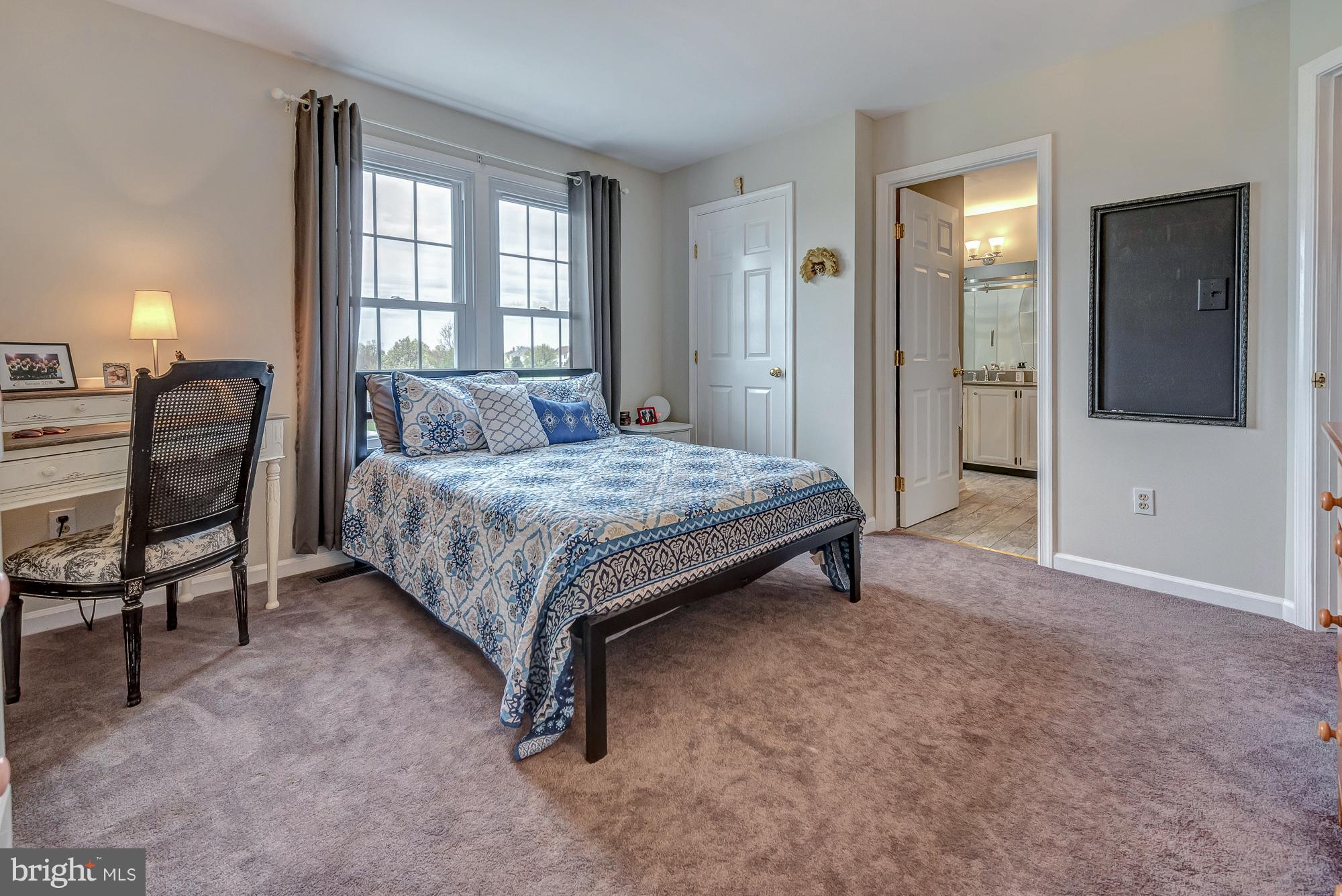 16902 Hoskinson Road Poolesville, MD 20837 - Photo 22 of 30 Bedroom #3 with private bathroom entrance