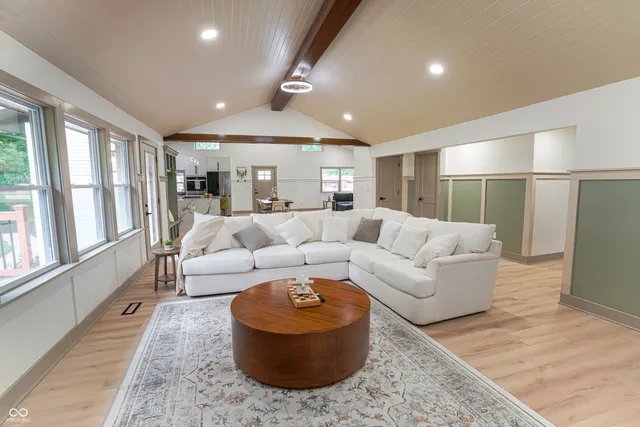 $619,999 | 1537 Greer Dell Road, Indianapolis, IN 46260