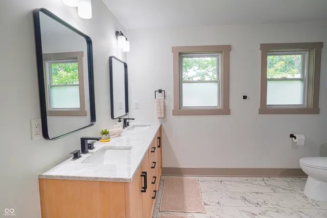 $619,999 | 1537 Greer Dell Road, Indianapolis, IN 46260