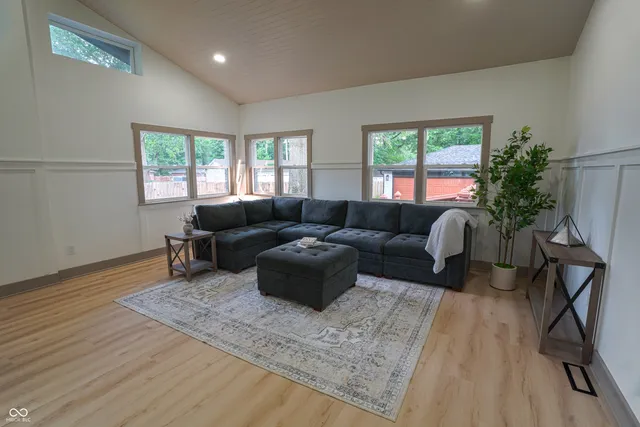 $619,999 | 1537 Greer Dell Road, Indianapolis, IN 46260