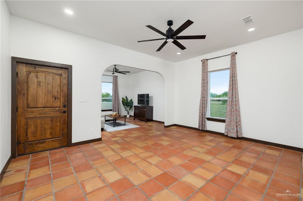 301 Pvt 755 Ranch Encino, TX 78353 - Photo 17 of 38 Gallery Image 17