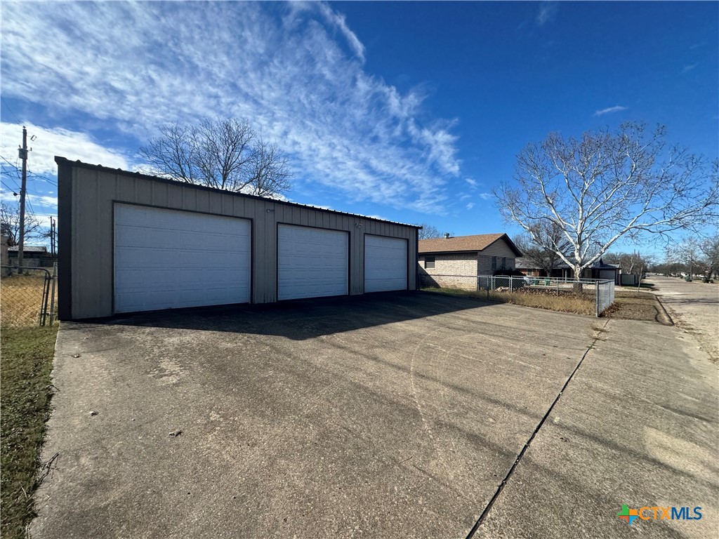 801 Meadowlark Street Hamilton, TX 76531 - Photo 40 of 42