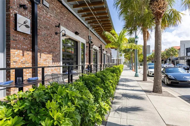 $795,000 | 435 South Gulfstream Avenue, Unit 1103, Sarasota, FL 34236