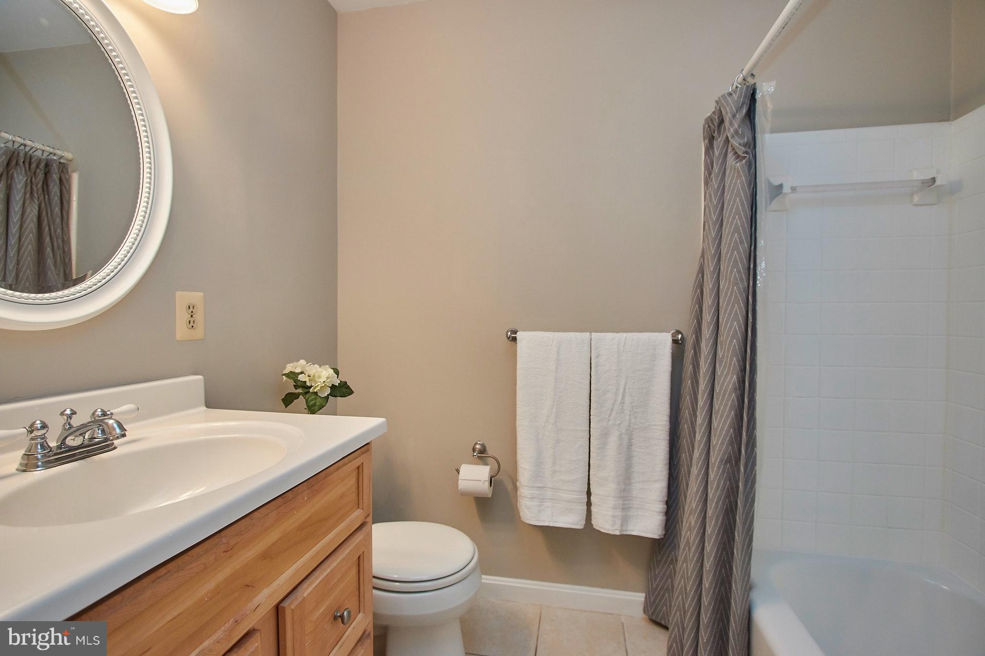 7903 Foote Lane Springfield, VA 22151 - Photo 22 of 30 Bathroom # 2 Upstairs