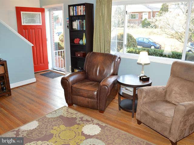11305 Galt Avenue Silver Spring, MD 20902 - Photo 2 of 26 Living Room