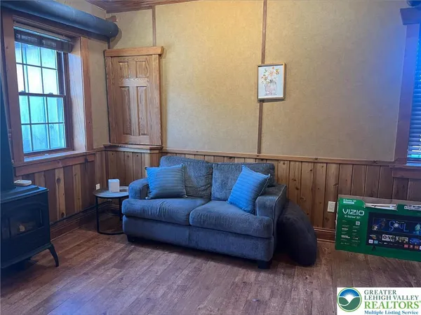 $1,900 | 4652 Hamilton Boulevard, Unit REAR, Allentown, PA 18103