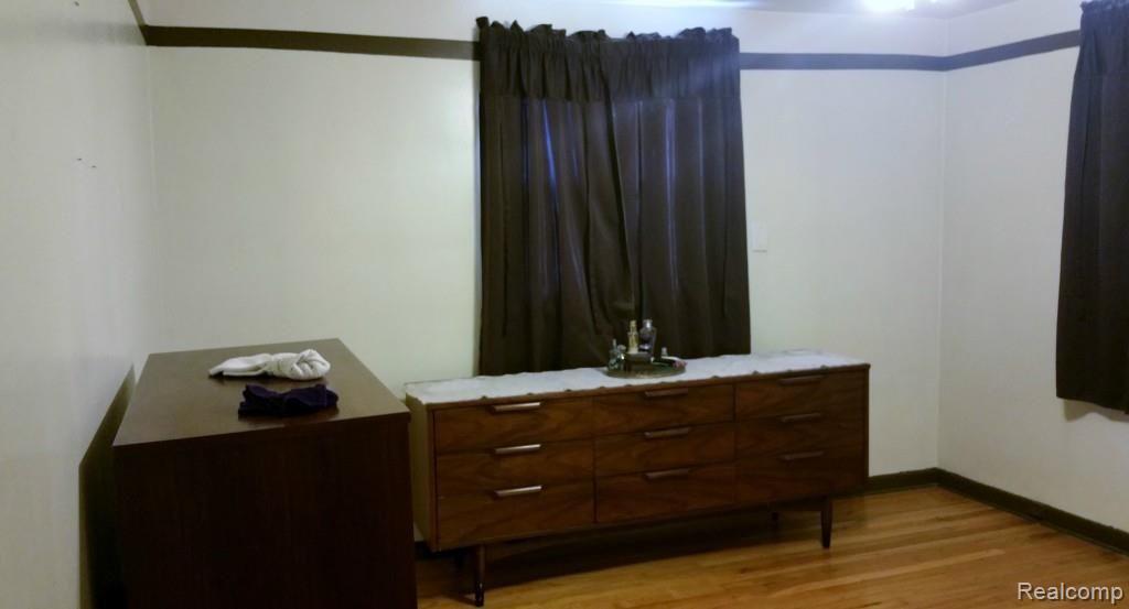 18010 Rainbow Road Fraser, MI 48026 - Photo 9 of 23 RBMB1.jpg