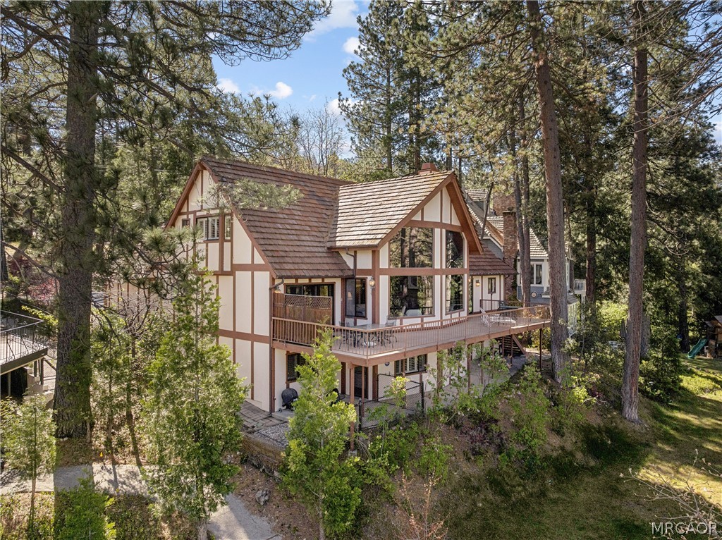 524 Golf Course Road Lake Arrowhead, CA 92352 - Photo 2 of 59