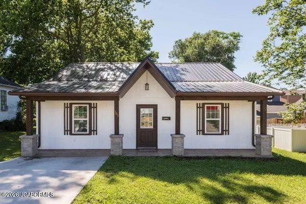 $225,000 | 303 South East Street, California, MO 65018