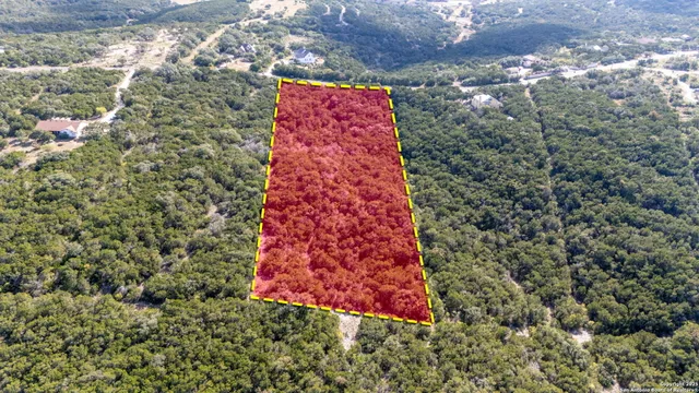 a view of an outdoor space with yard