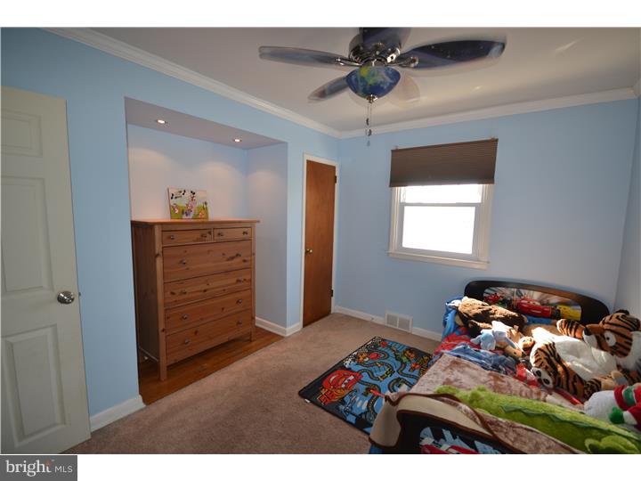 27 Russell Road Willow Grove, PA 19090 - Photo 15 of 25 Bedroom 2