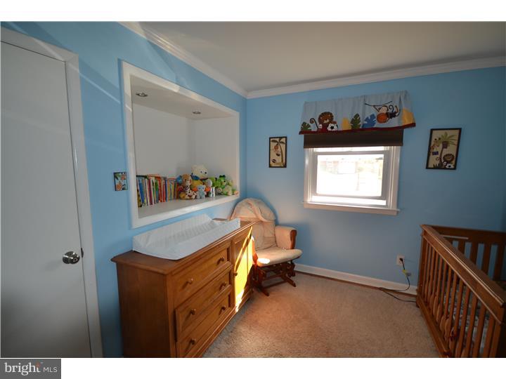 27 Russell Road Willow Grove, PA 19090 - Photo 17 of 25 Bedroom 3