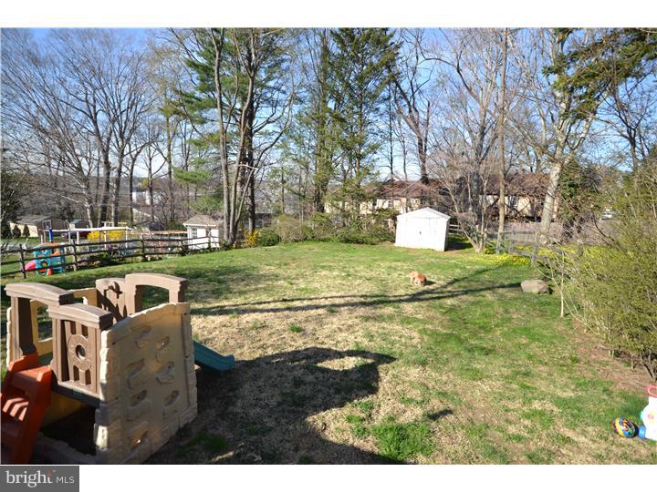 27 Russell Road Willow Grove, PA 19090 - Photo 21 of 25 Back Yard