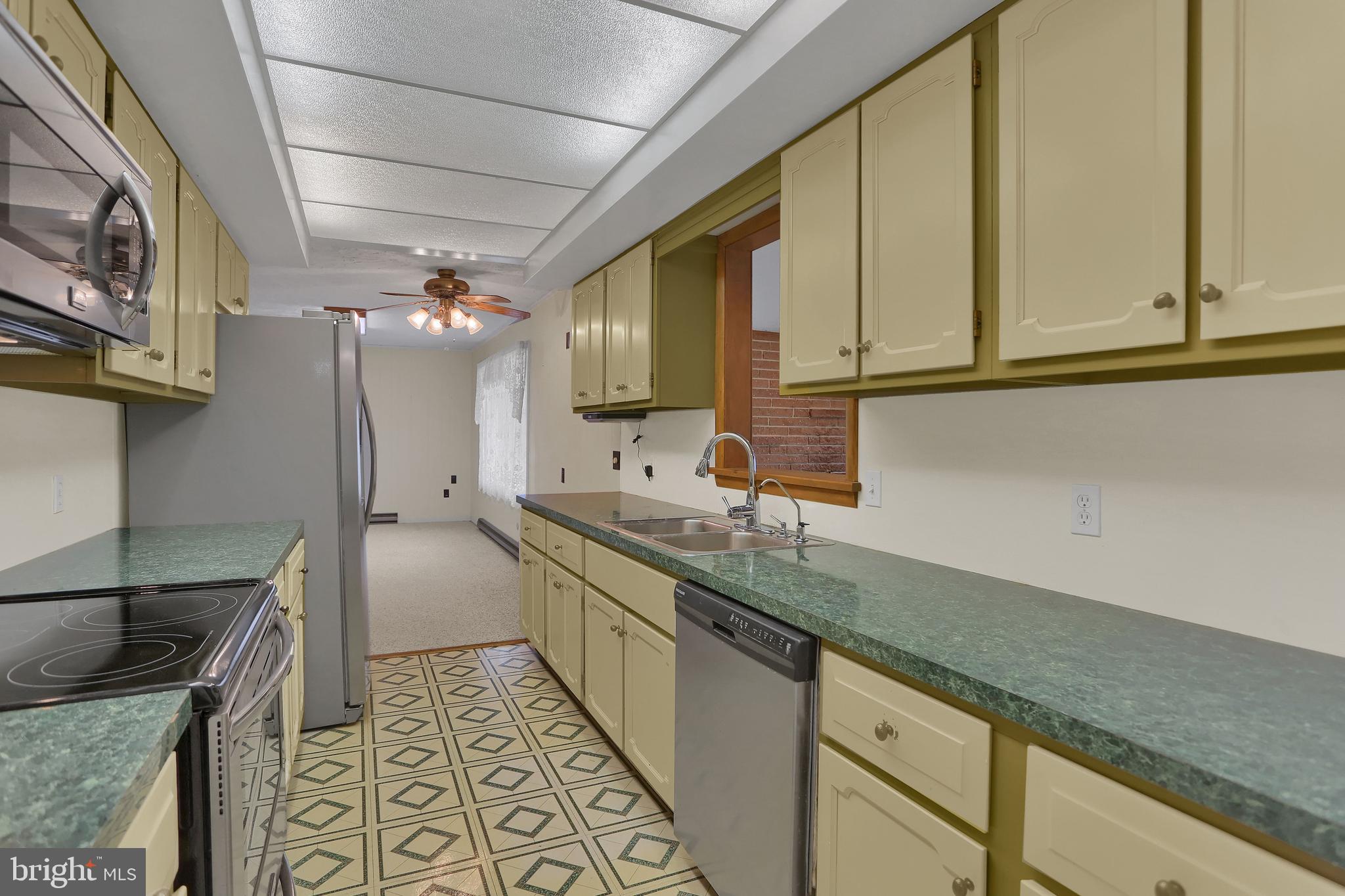 425 Pine Road Mount Holly Springs, PA 17065 - Photo 11 of 42 Gallery Image 11