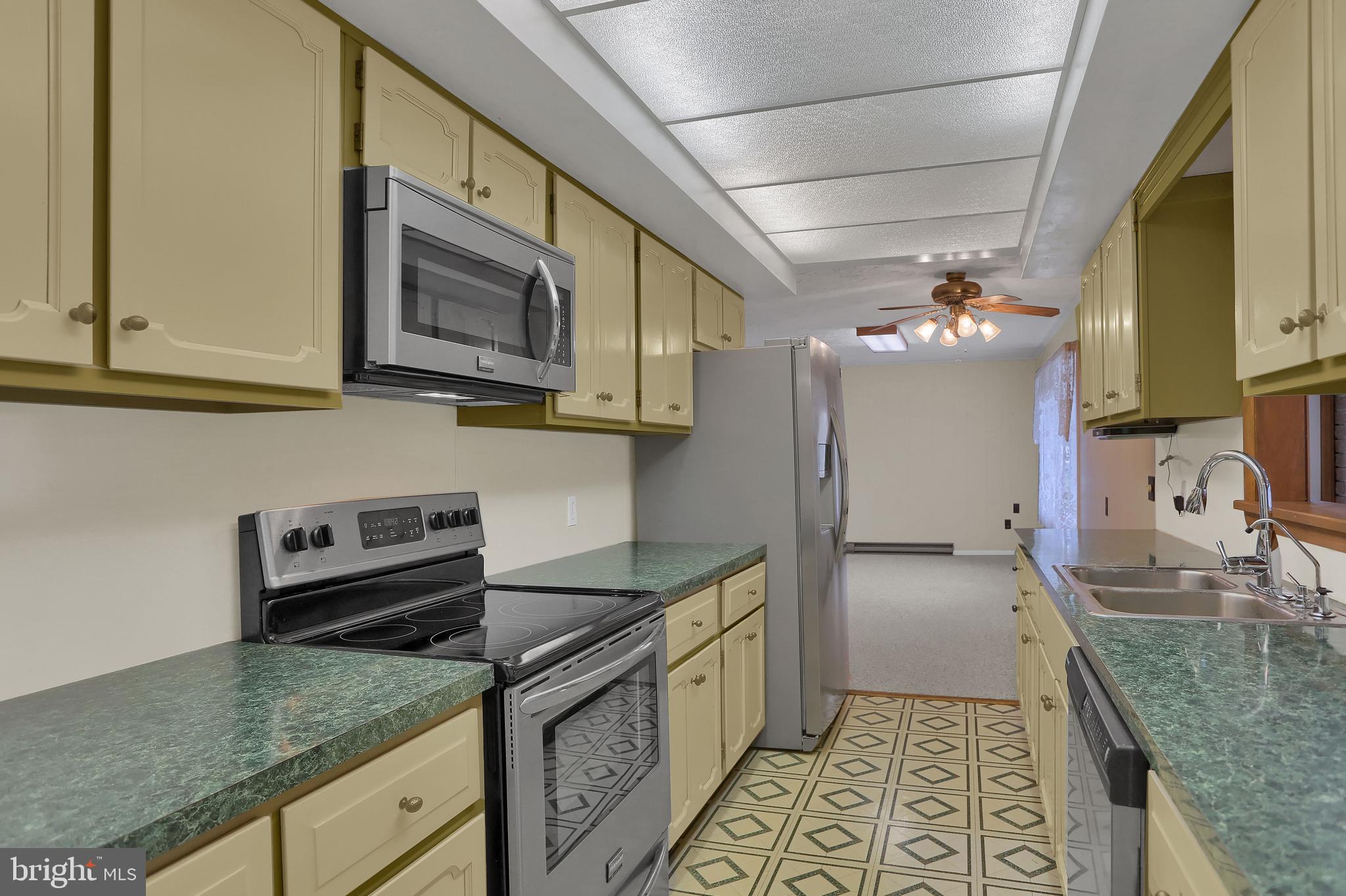 425 Pine Road Mount Holly Springs, PA 17065 - Photo 12 of 42 Gallery Image 12