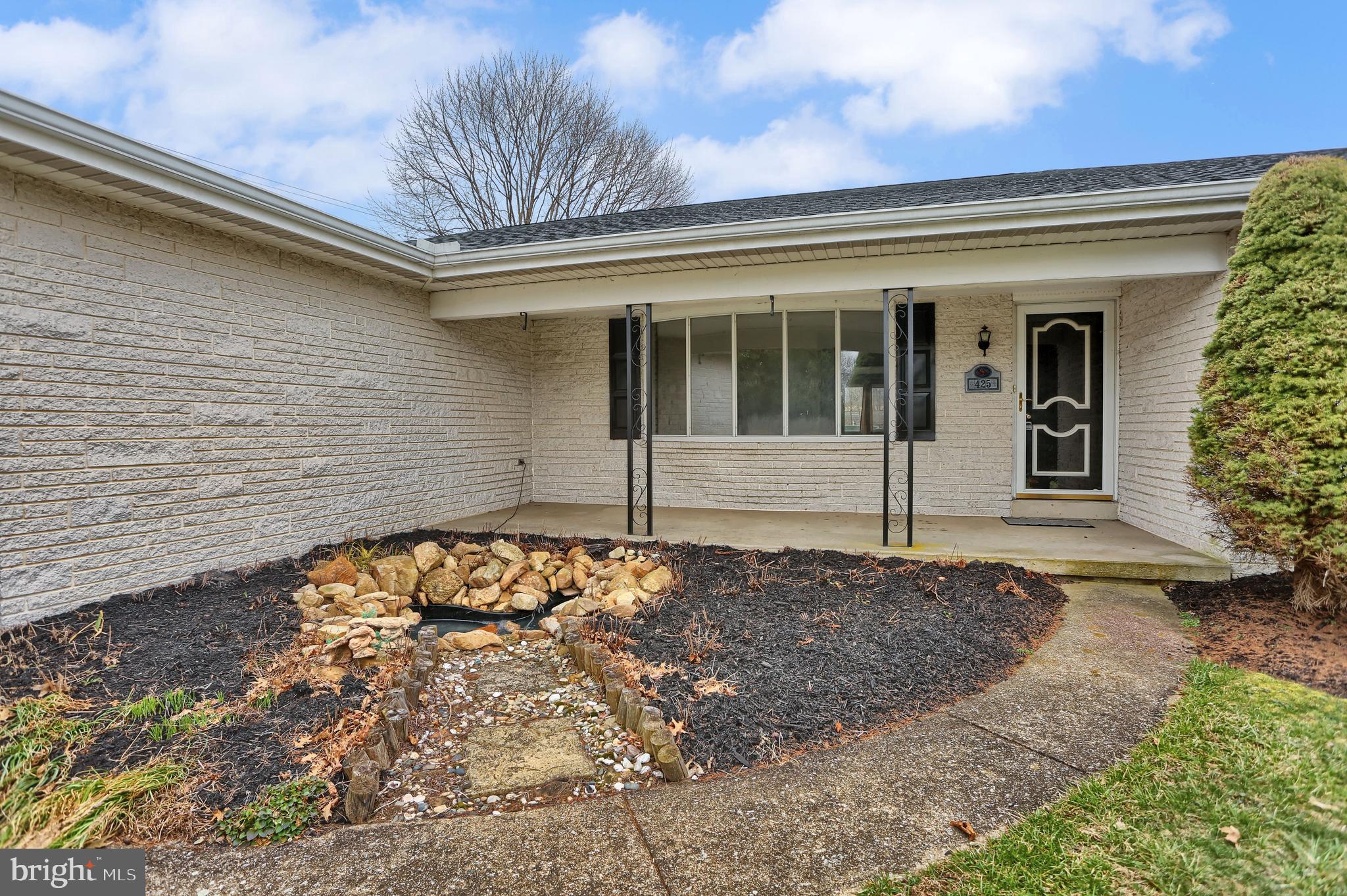 425 Pine Road Mount Holly Springs, PA 17065 - Photo 3 of 42 Gallery Image 3