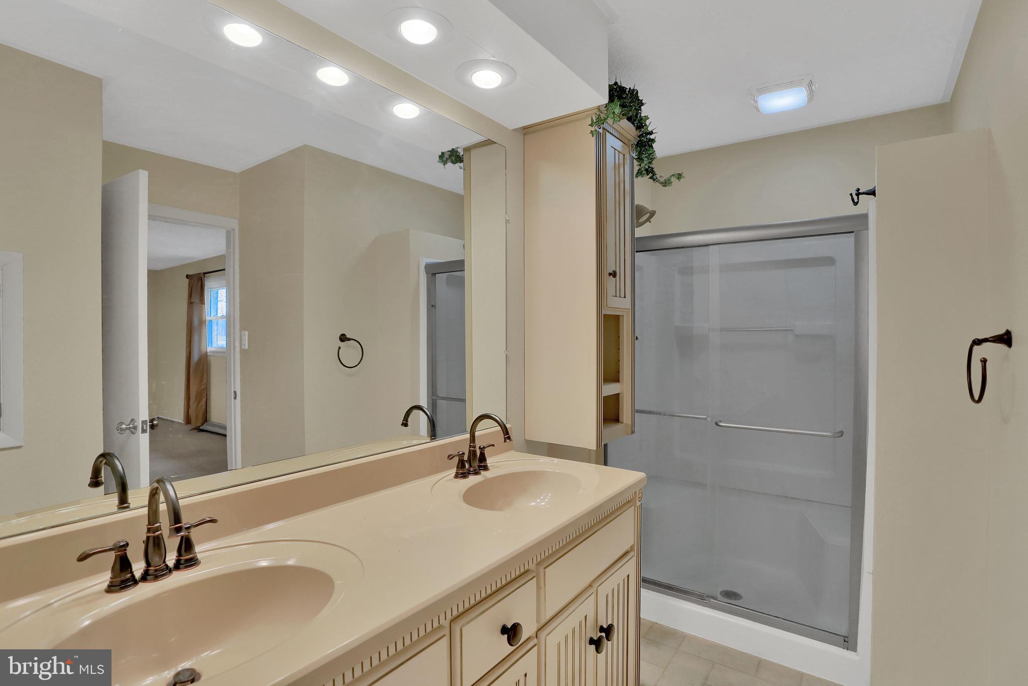 425 Pine Road Mount Holly Springs, PA 17065 - Photo 26 of 42 Gallery Image 26