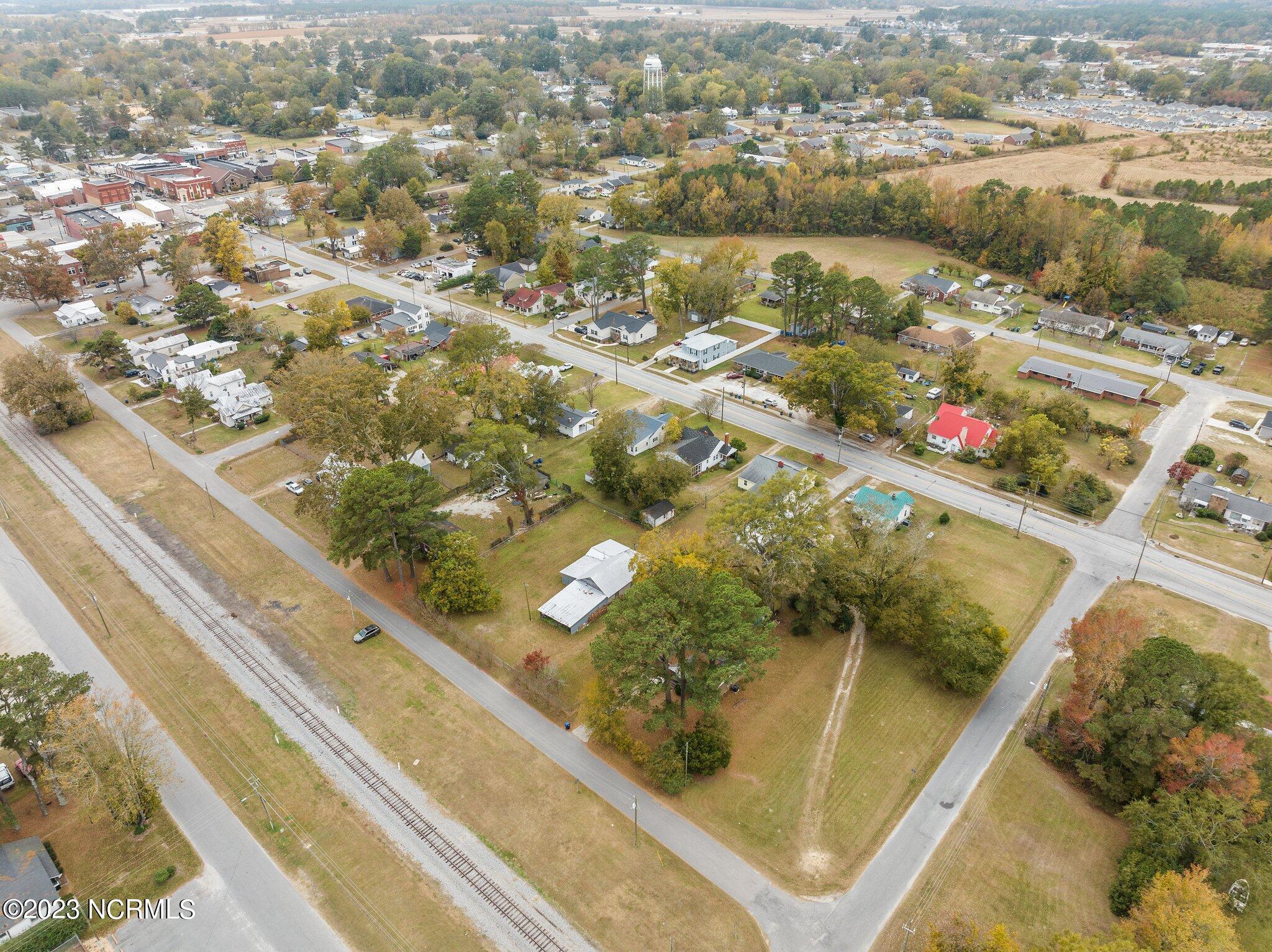 4137 Lee Street Ayden, NC 28513 - Photo 12 of 55 7-web-or-mls-DJI_0844