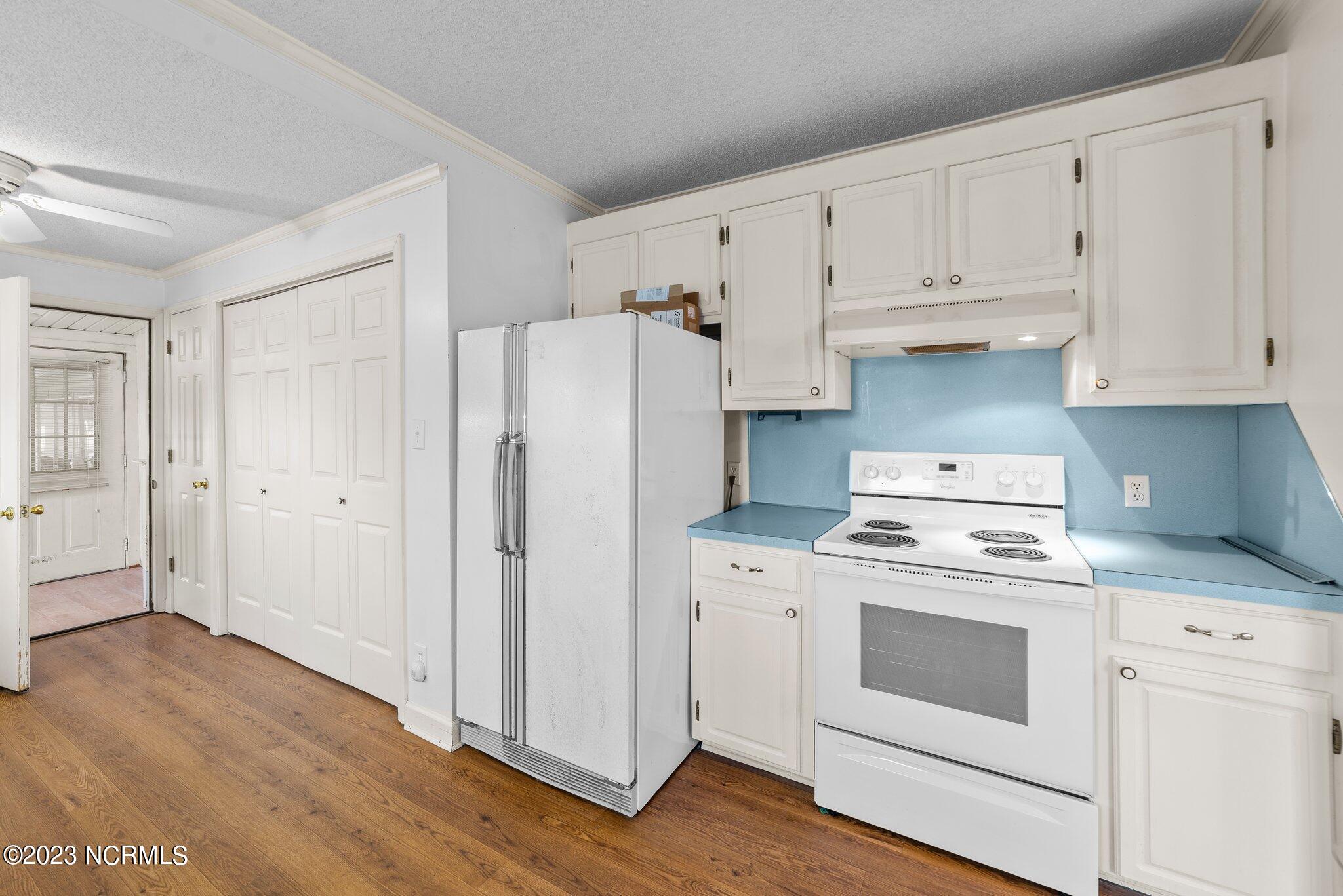 4137 Lee Street Ayden, NC 28513 - Photo 26 of 55 21-web-or-mls-DSC_5162