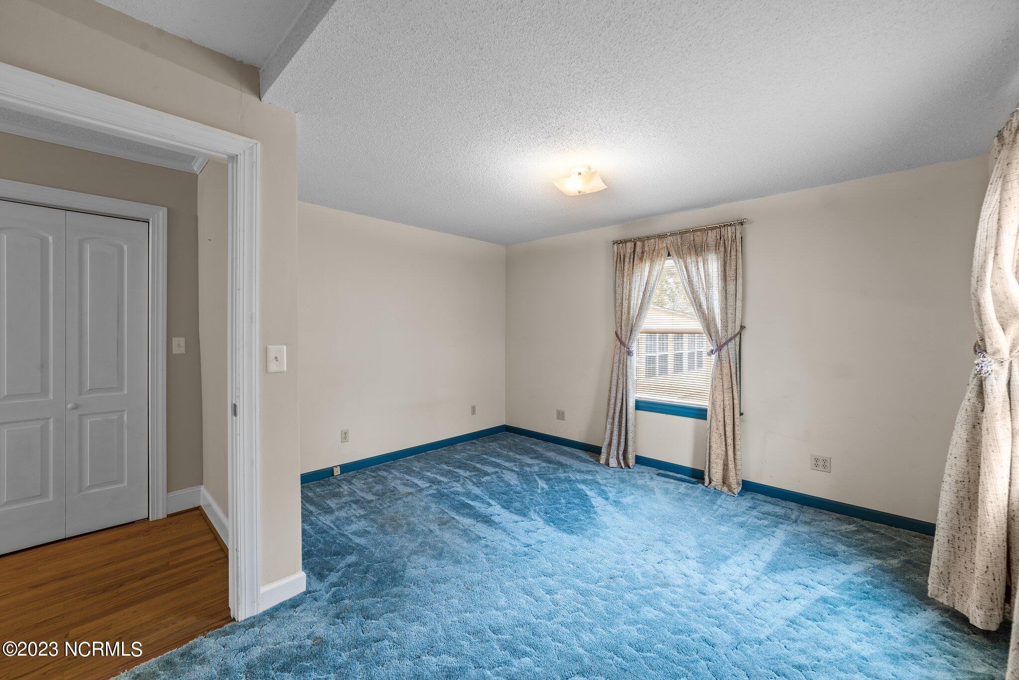 4137 Lee Street Ayden, NC 28513 - Photo 31 of 55 26-web-or-mls-DSC_5177