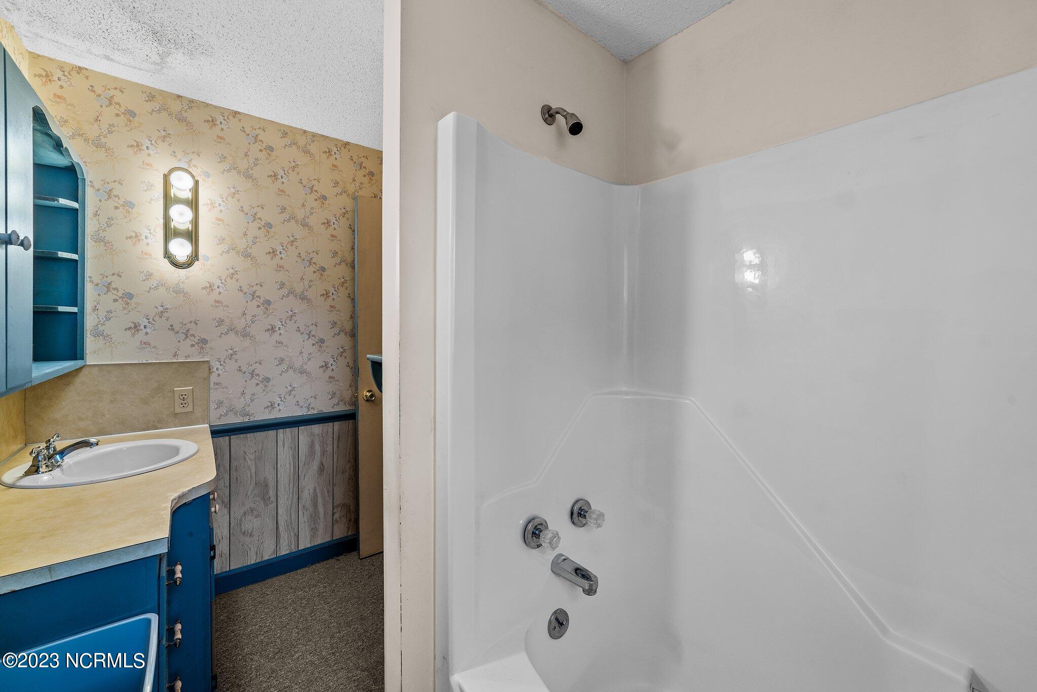 4137 Lee Street Ayden, NC 28513 - Photo 37 of 55 32-web-or-mls-DSC_5195